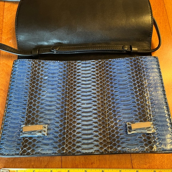 Michael Kors Collection snakeskin handbag - Picture 3 of 16